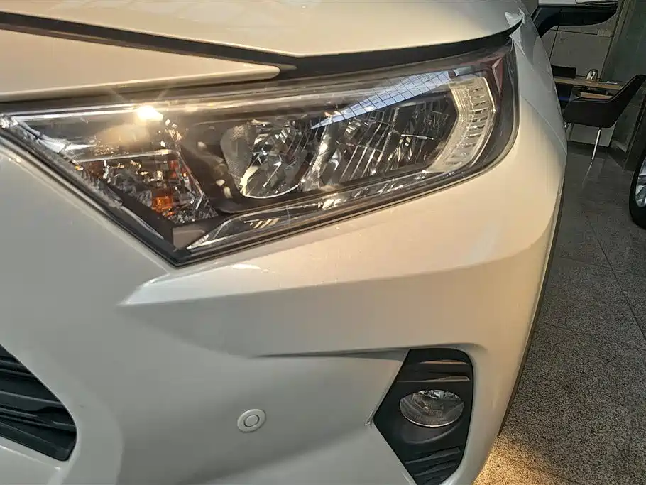 Toyota RAV4 Rongfang 2021 2.0L CVT 4WD Trend фото 5