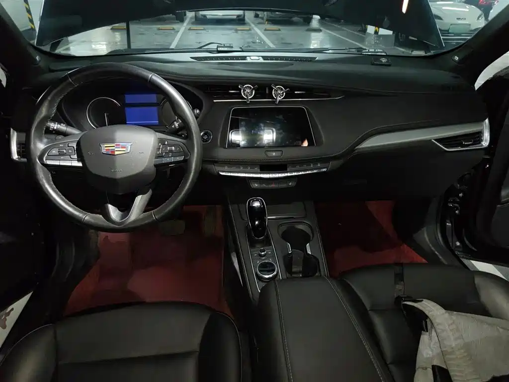 Cadillac XT4 2021 28T FWD Premium Edition фото 13