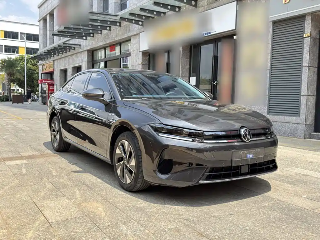 Volkswagen Sagitar 2026 2025 300TSI DSG Mid-range Edition