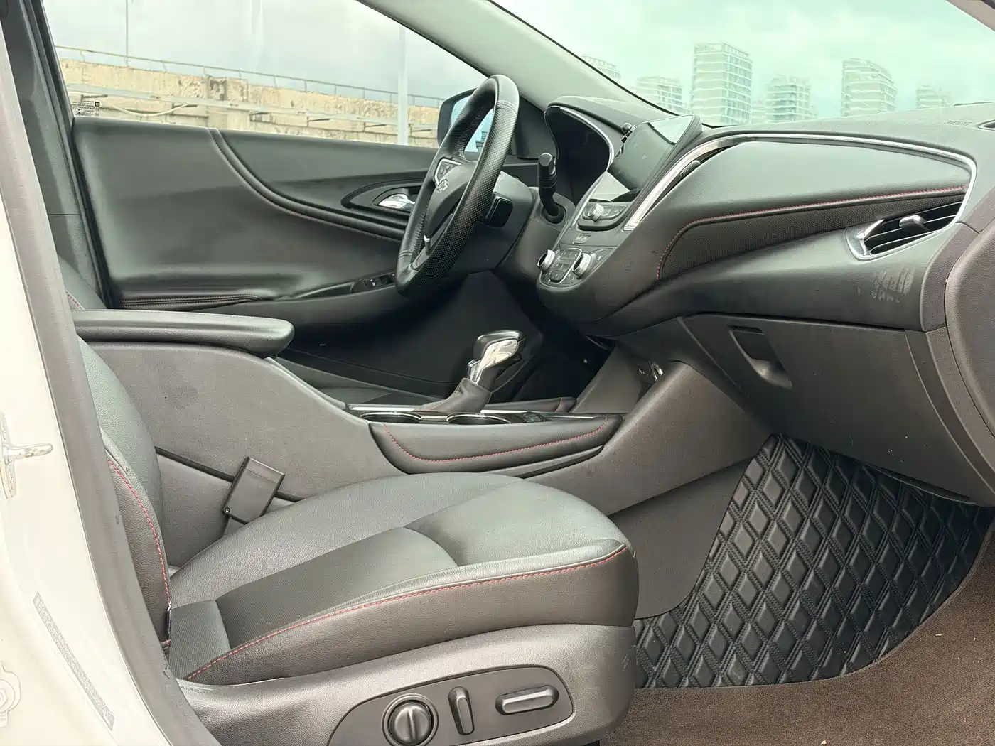 Фото 8 - Chevrolet Malibu XL