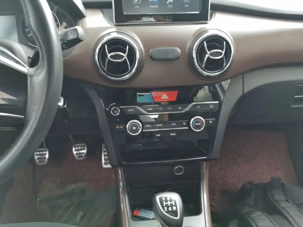BAIC Changhe Q25 2016 2016 1.5L Manual Fun Edition