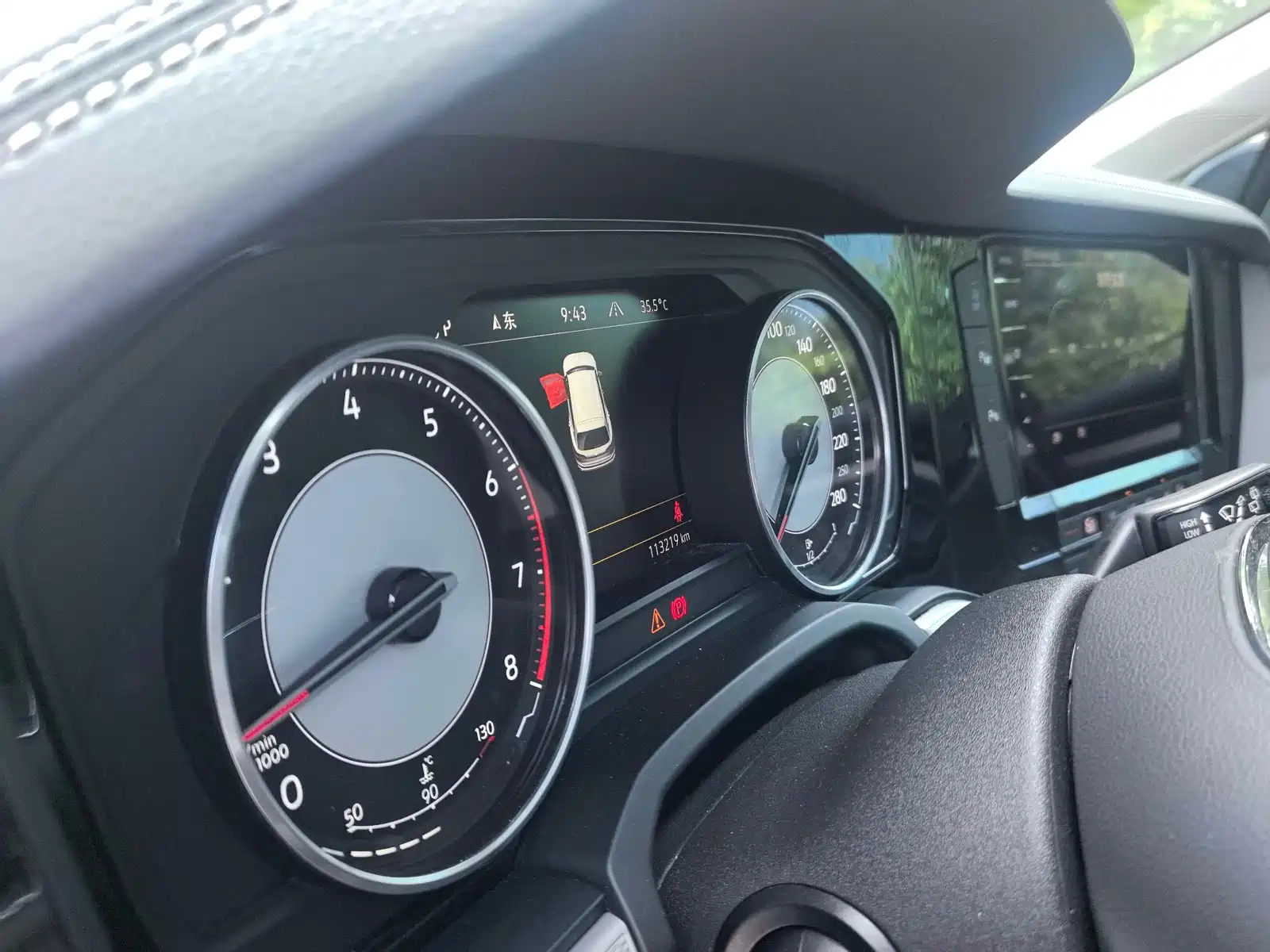 Фото 8 - Volkswagen Touareg