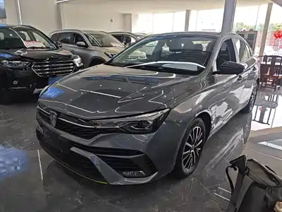 Roewe i5