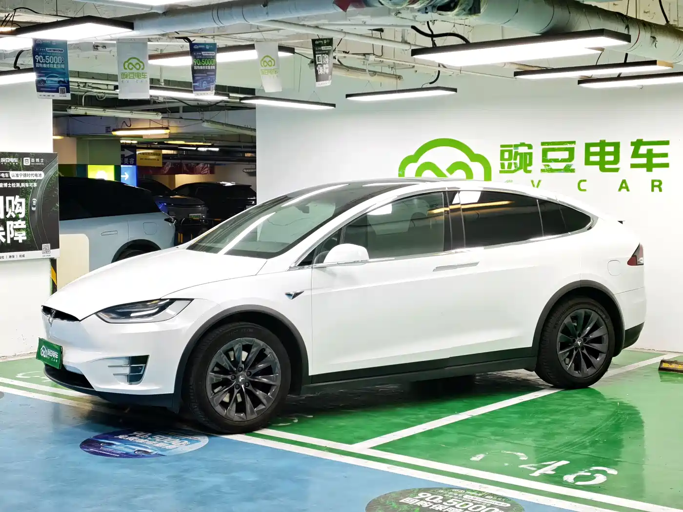 TESLA MODEL X