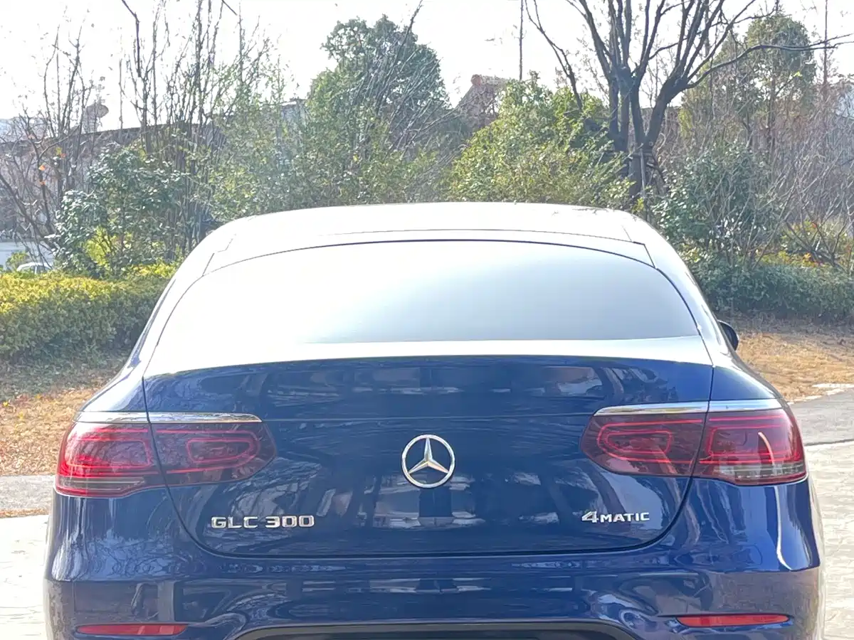 Mercedes-Benz GLC Coupe 2020 GLC 300 4MATIC Coupe SUV фото 12