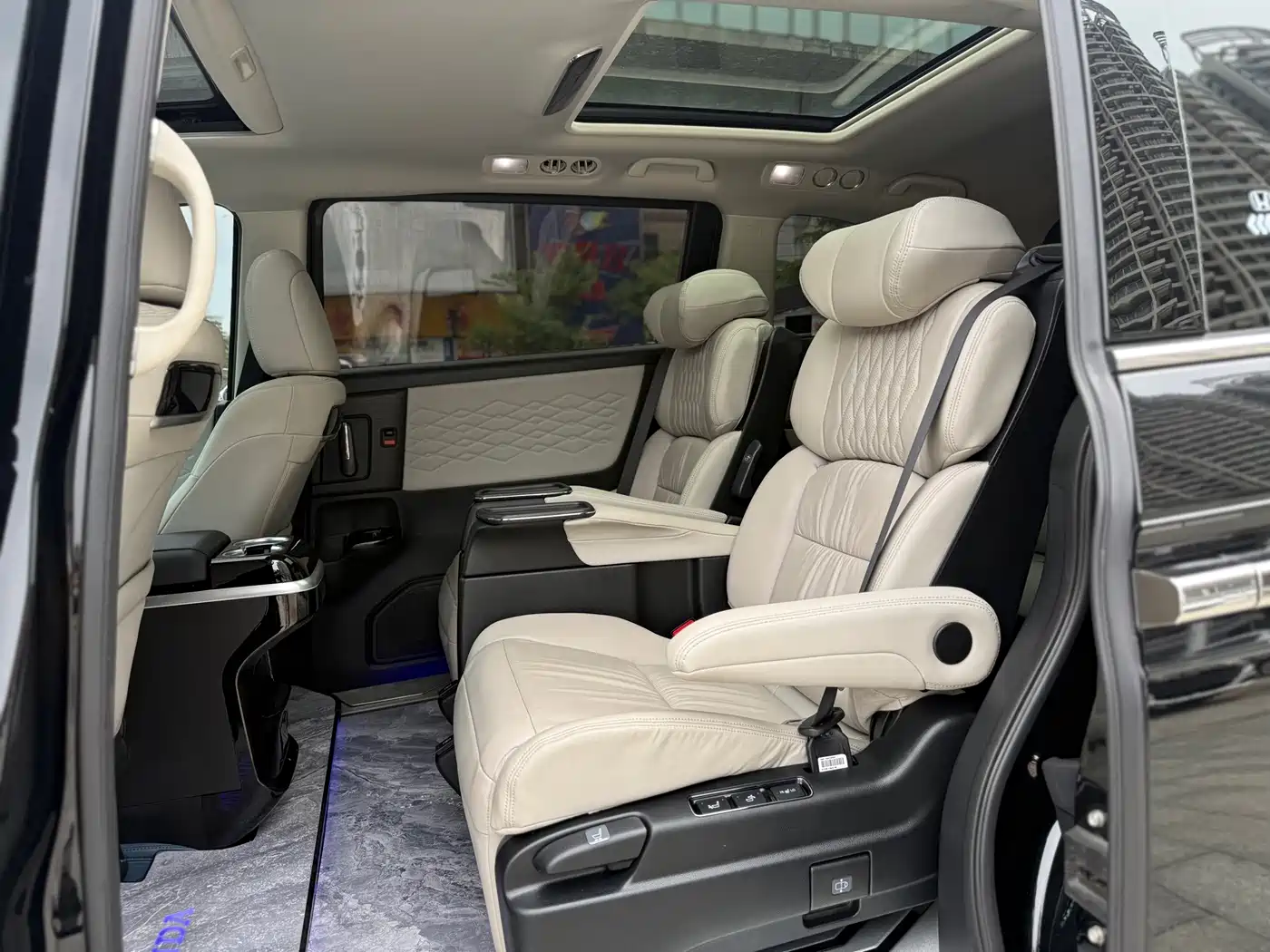 Honda Elysion 2024 2024 2.0L e:HEV Luxury Edition