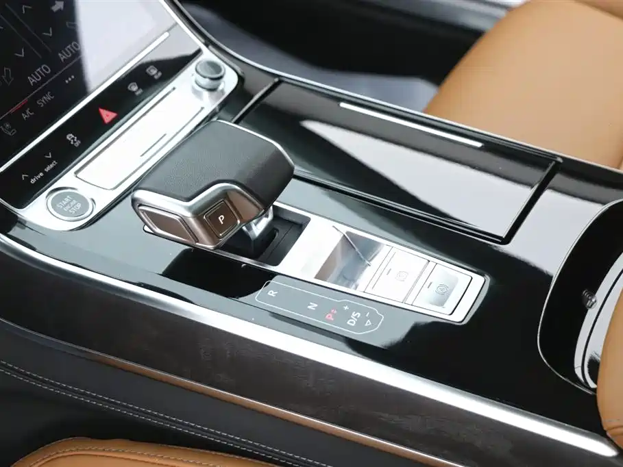 Audi A8 2024 Model A8L 50 TFSI quattro Premium Selection фото 14