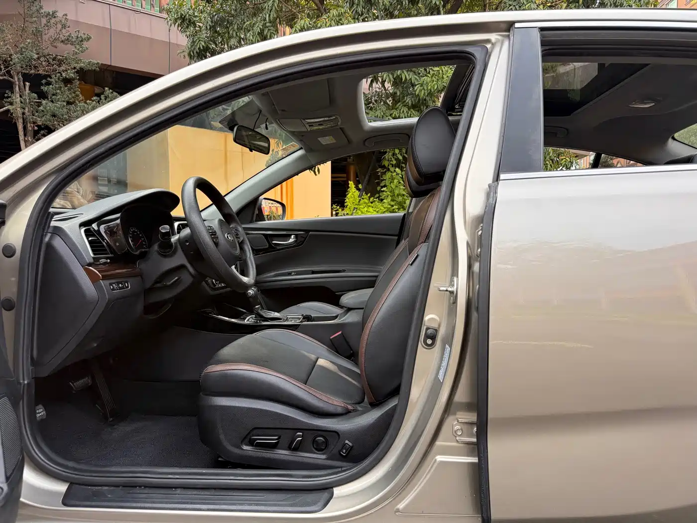 Kia Kaishen 2018 2017 1.8L Automatic GLS
