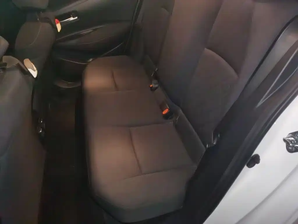Photo 15 - Toyota Corolla