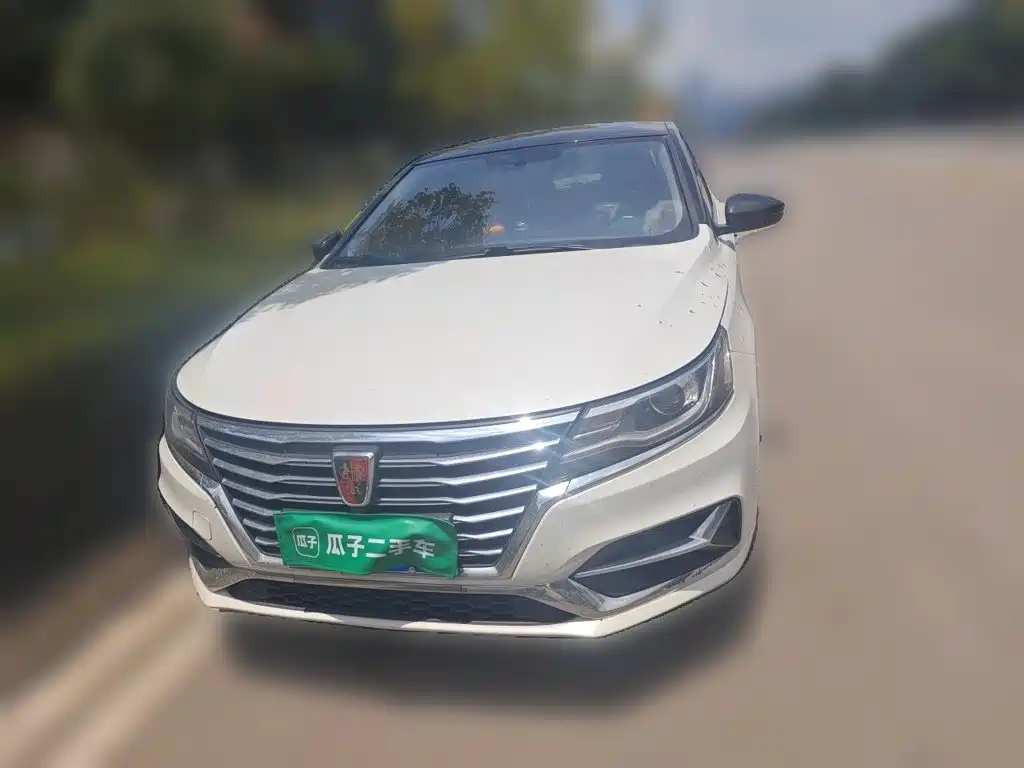 Roewe i6 2022 2020 PLUS 1.6L CVT 4G Connected Glory Flagship Edition