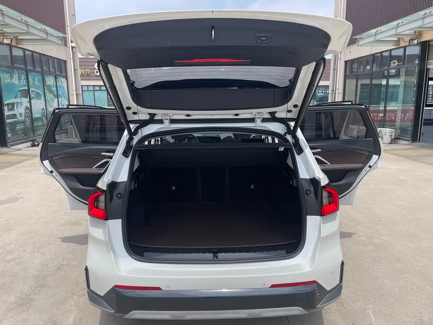 BMW X1 2023 sDrive20Li X Design Package фото 19