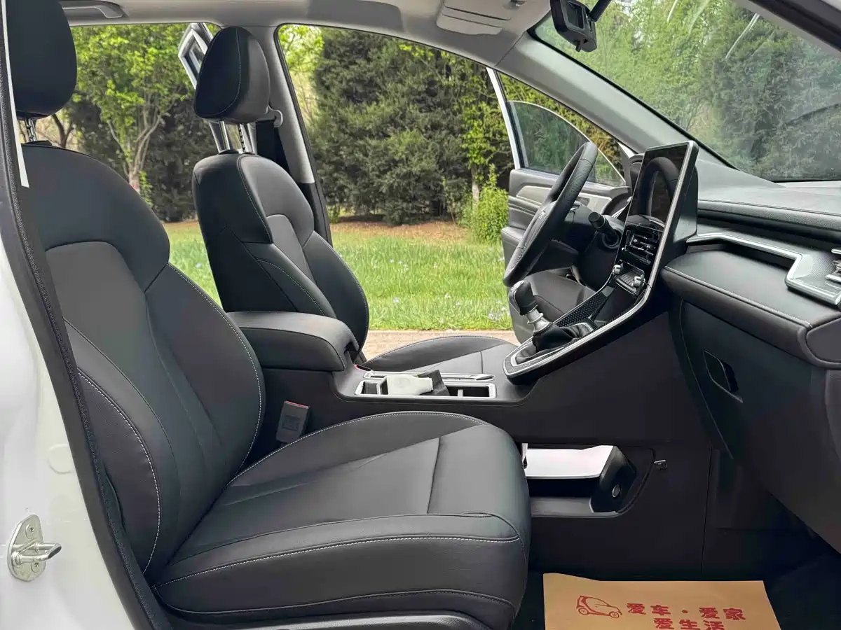 Haval M6 2023 PLUS 1.5T Manual Luxury Smart Connect фото 11