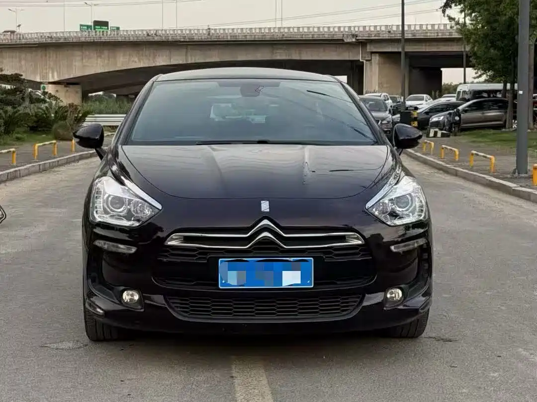 DS 5 2014 2014 1.6T Luxury THP200
