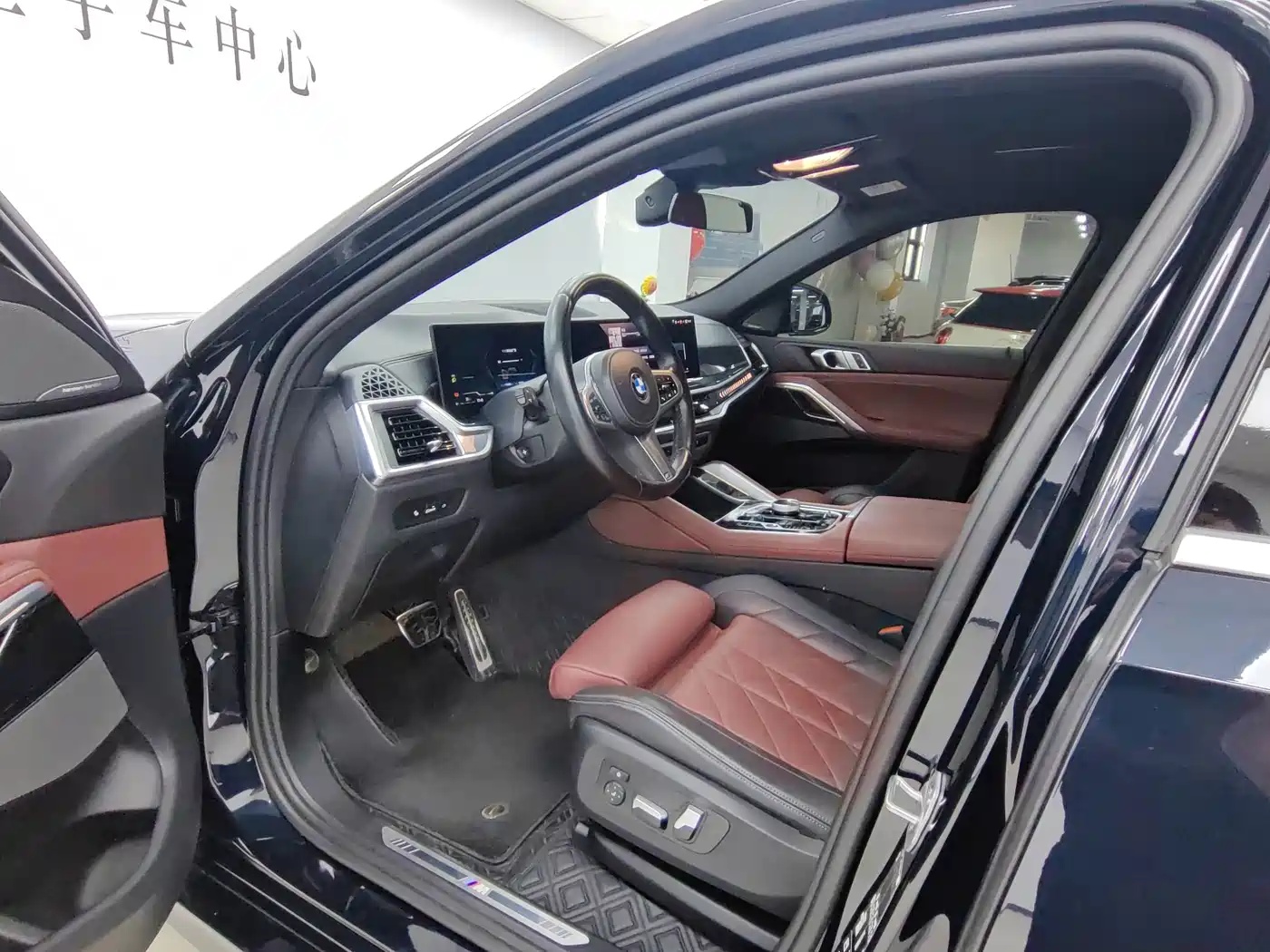 BMW X6 2024 2023 xDrive40i M Sport Package