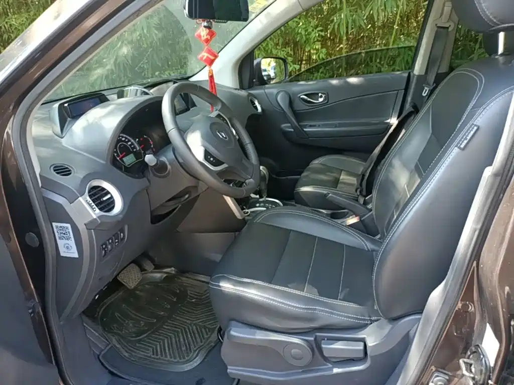 Renault Koleos (Import) 2015 2014 Facelift 2.0L 2WD Fashion Edition