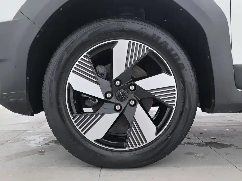 SWM Motor SWM Swee Tiger EDi 2023 2023 EDi 1.5L Premium 7-Seater