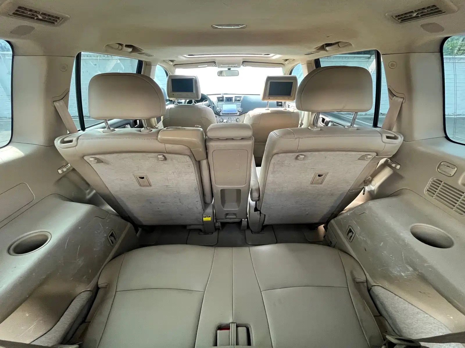Photo 4 - Toyota Highlander