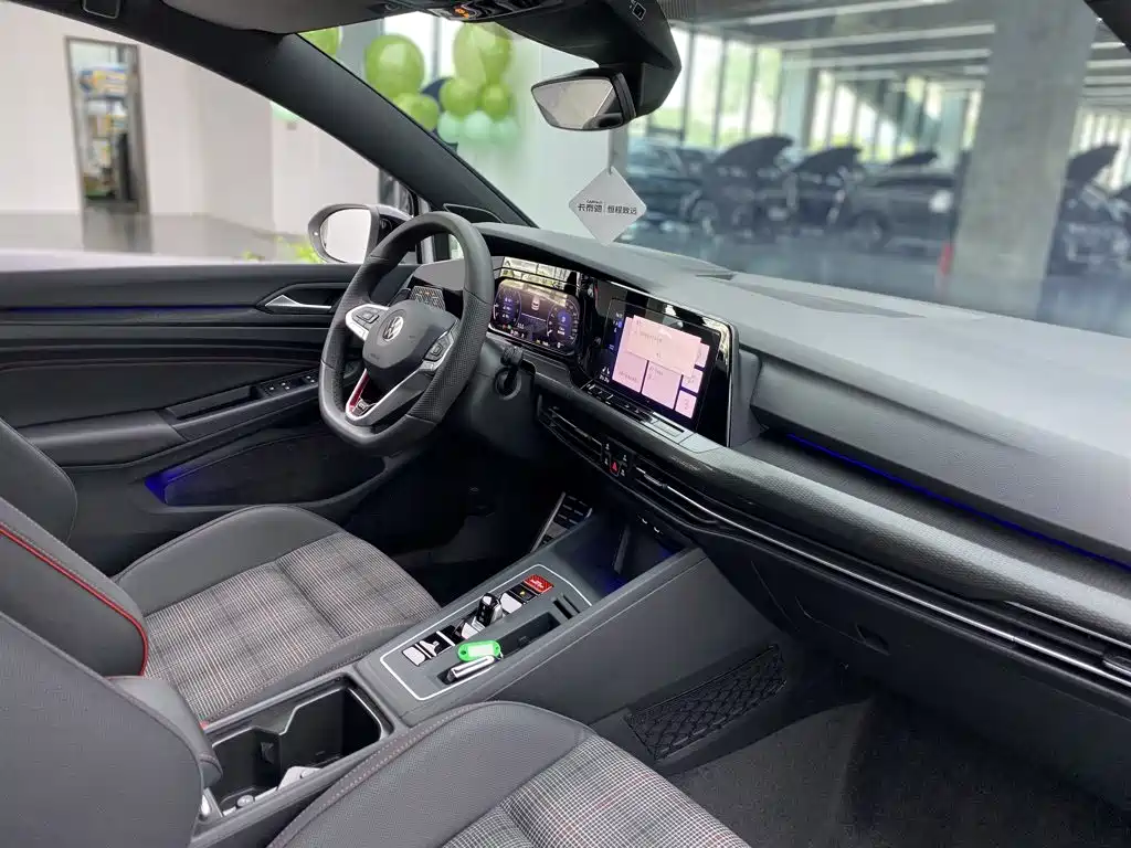 Volkswagen Golf GTI 2026 2023 380TSI DSG GTI