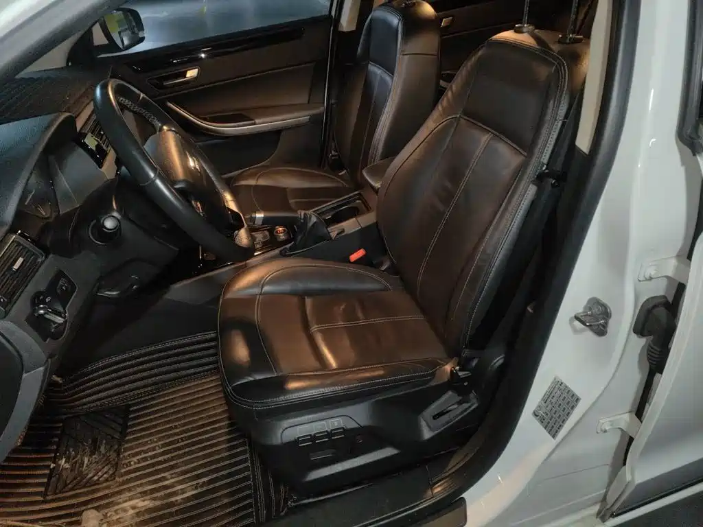 Qoros 3 2015 2014 Model Sedan 1.6T Automatic Premium