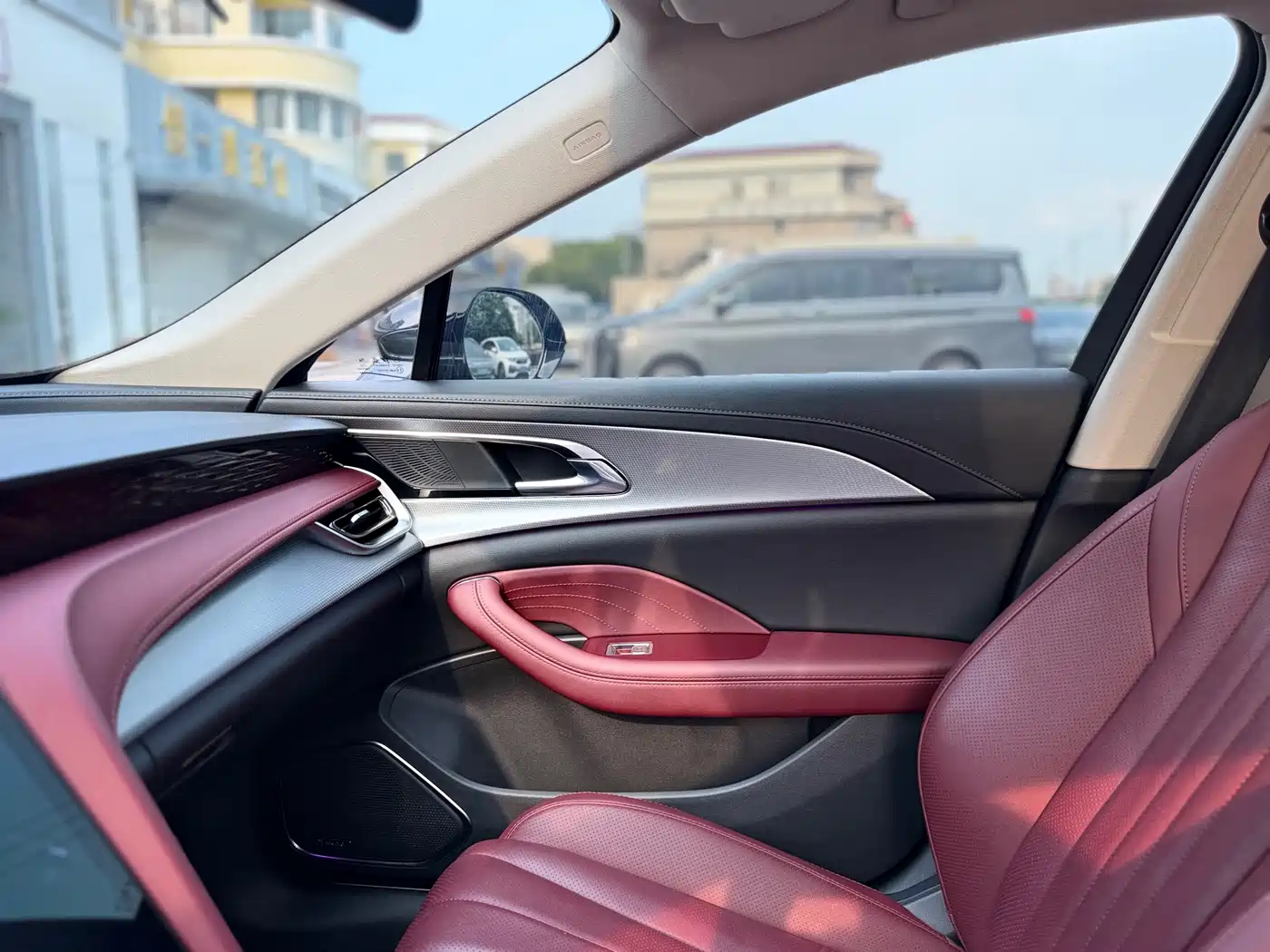 Hongqi H5 2024 2.0T Automatic Smart Connect Flag Smooth Edition фото 23