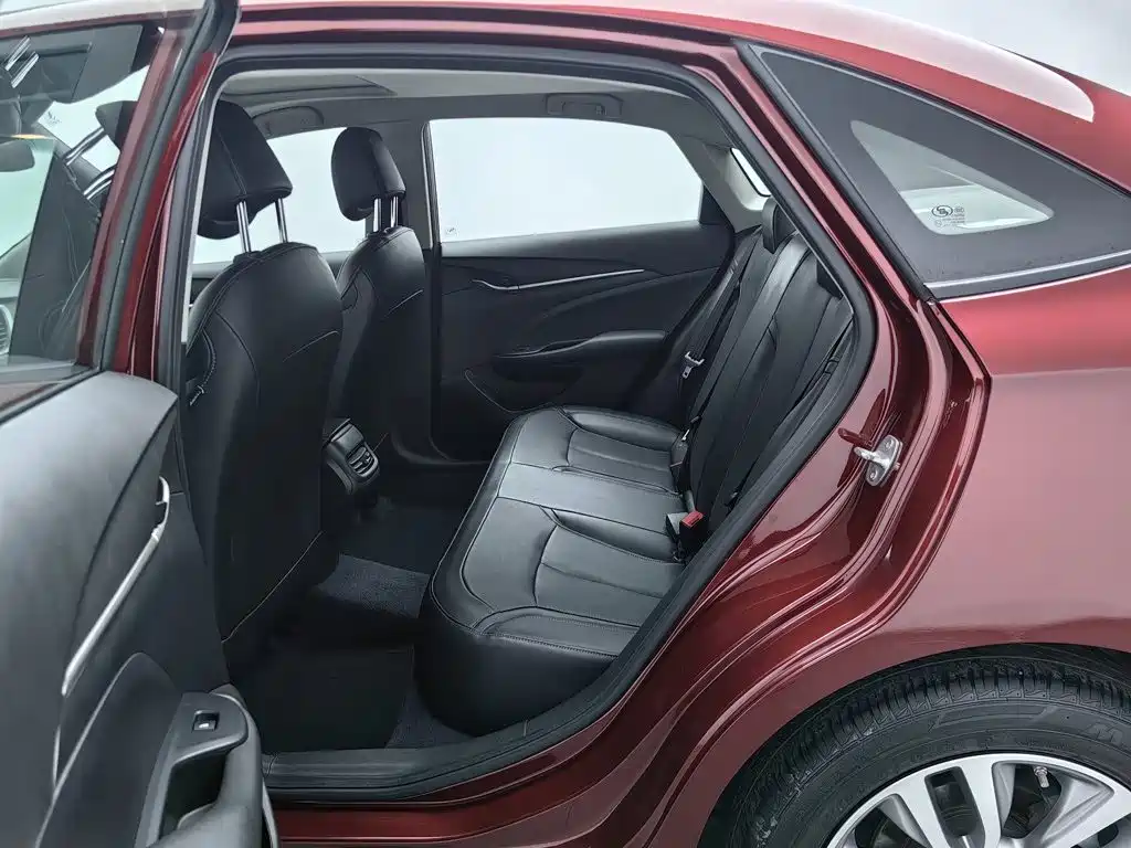 Фото 15 - Buick Excelle