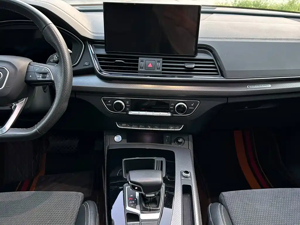 Audi Q5L Sportback 2022 2022 45 TFSI Luxury