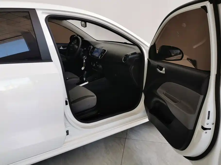 Kia Huan Chi 2021 2020 Facelift 1.4L Auto Comfort Sunroof Edition