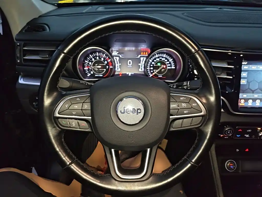 Jeep Grand Commander 2022 2022 2.0T 2WD Luxury Edition