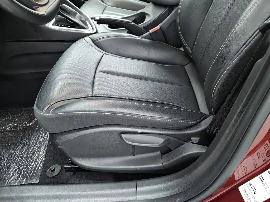 Фото 20 - Buick Excelle