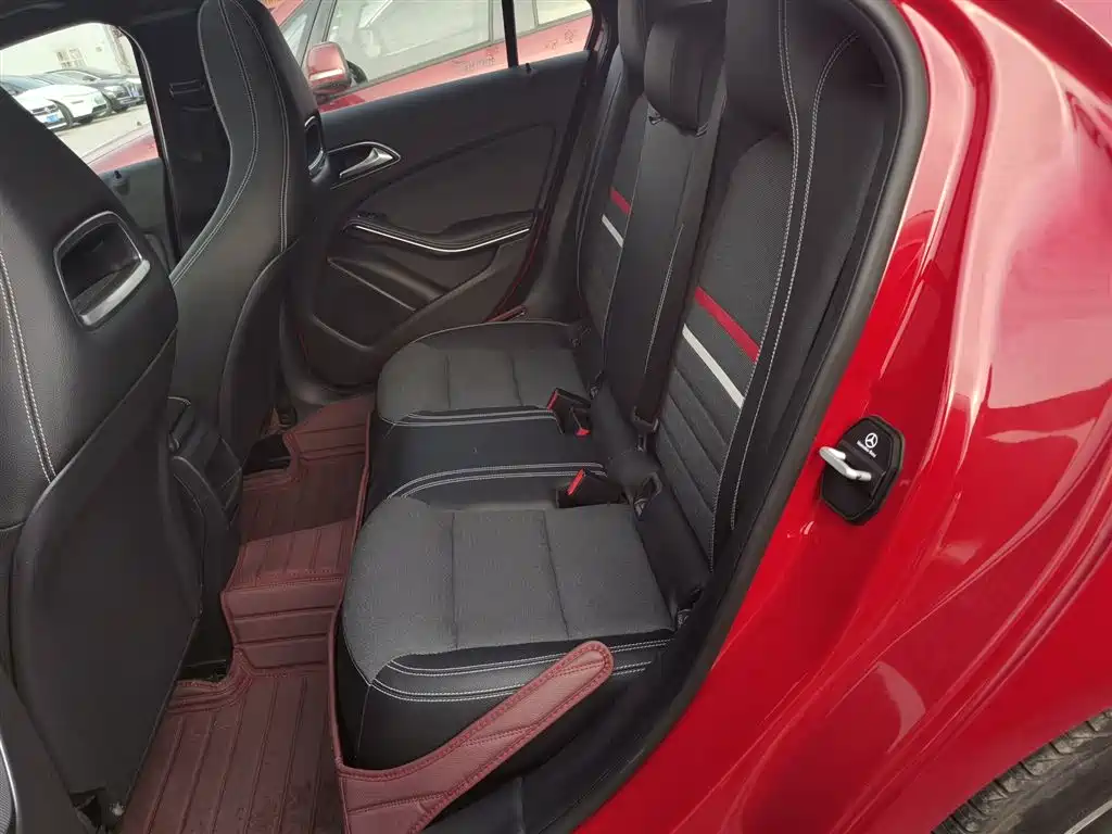 Mercedes-Benz A-Class (Import) 2015 A 180 фото 17