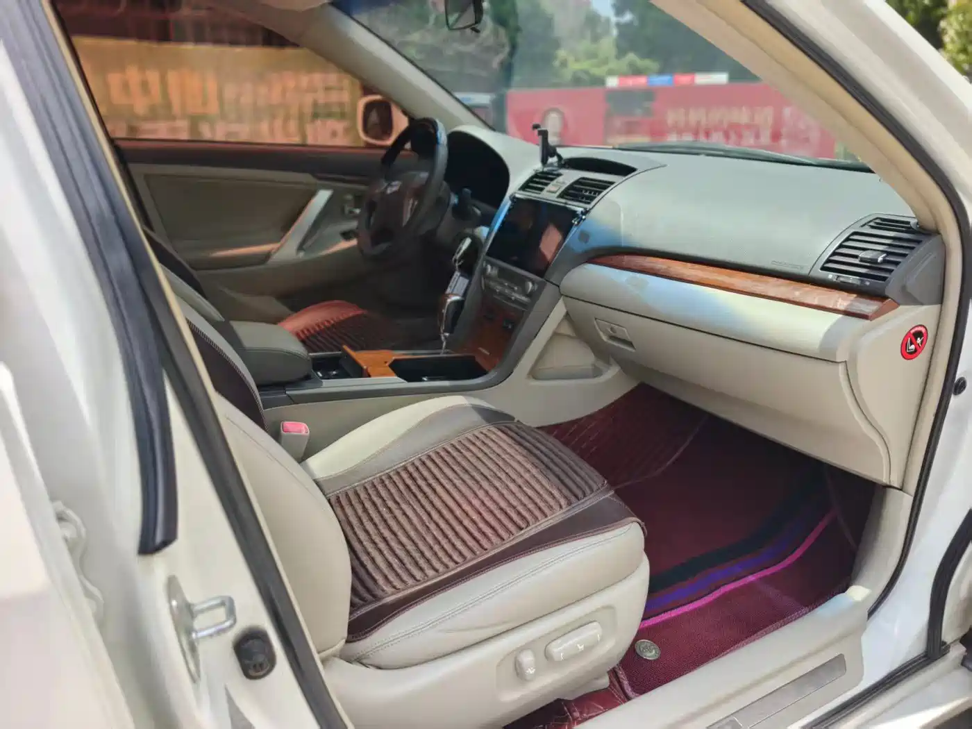 Toyota Camry 2013 200G Classic Luxury Edition фото 16
