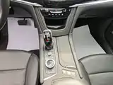 Photo 14 - Cadillac XT6