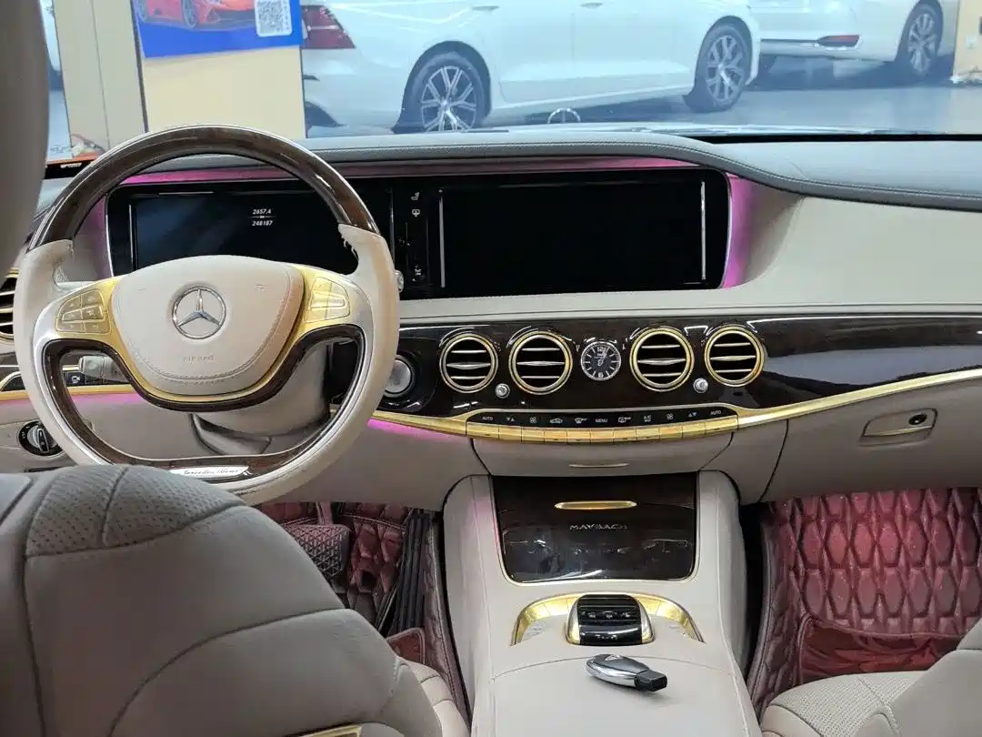 Фото 10 - Mercedes-Benz Maybach S-Class