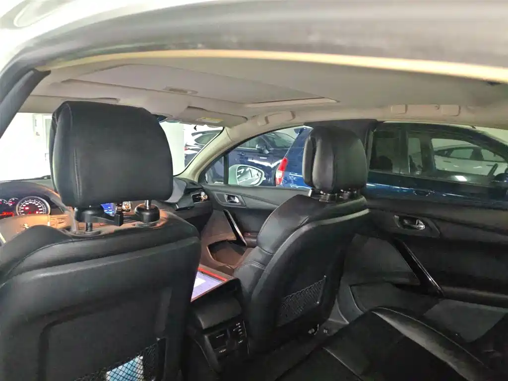 Peugeot 508 2012 2.0L Automatic Sunroof Classic Edition фото 14