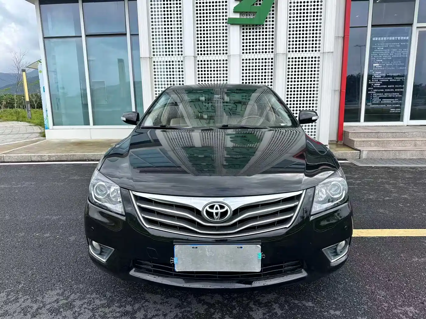 Toyota Camry 2013 200G Classic Luxury Edition фото 2