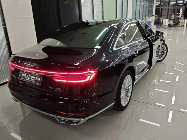 Audi A8 2018 A8L 55 TFSI quattro Launch Elite — фото 2