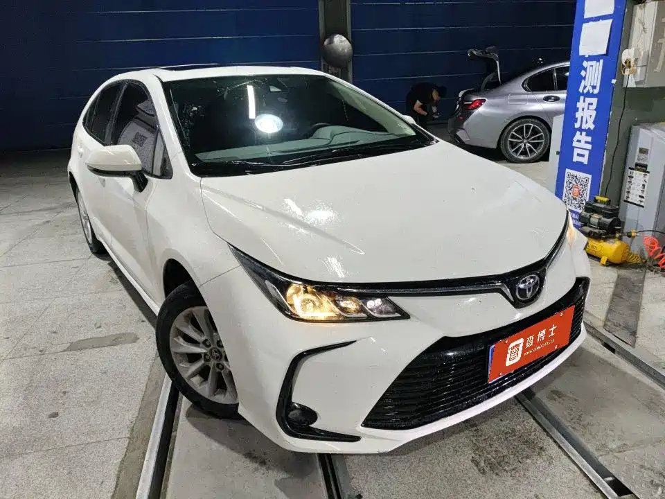 Toyota Corolla 2021 1.2T S-CVT Elite PLUS Edition фото 2