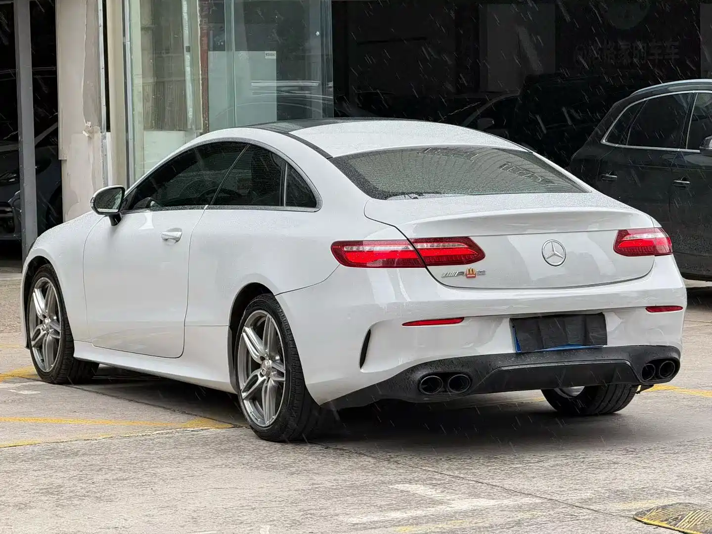 Фото 9 - Mercedes-Benz E-Class (Import)