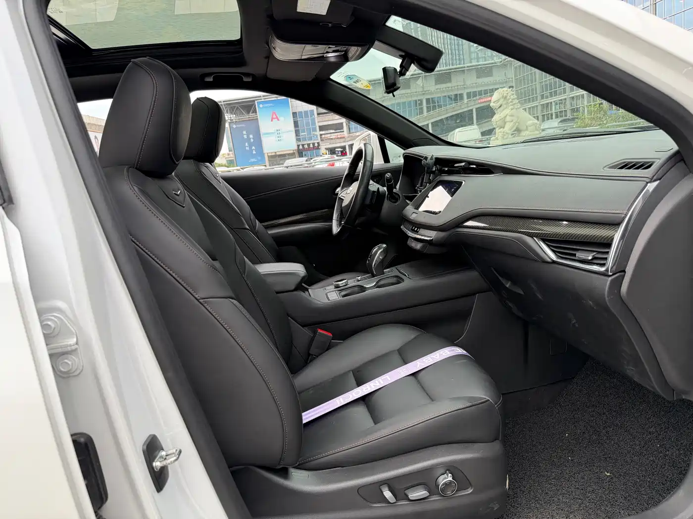 Фото 15 - Cadillac XT4