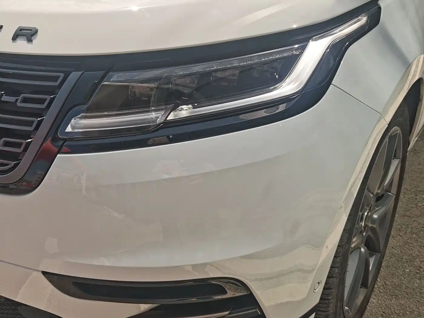 Land Rover Range Rover Velar 2025 Dynamic HSE фото 21