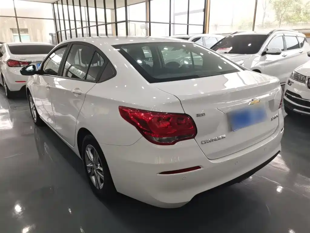 Chevrolet Cavalier 2019 320 Auto Sunroof Enjoyment Edition фото 5