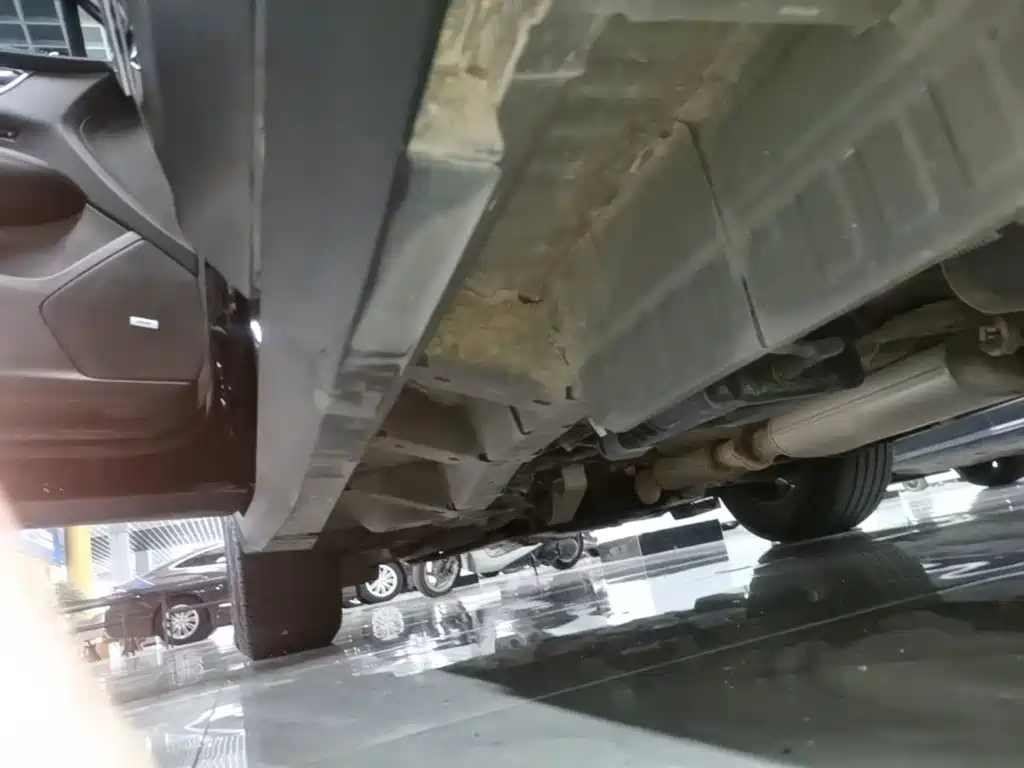 Фото 20 - Cadillac XT5