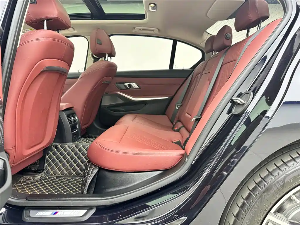 BMW 3 Series 2024 325Li M Sport Package фото 7