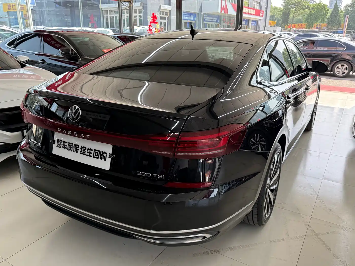 Volkswagen Passat 2023 330TSI Elite Edition фото 14
