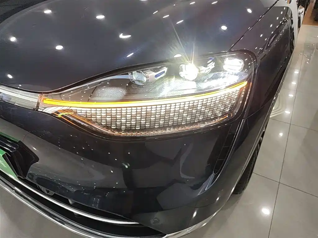 AITO Wenjie AITO M9 2025 Extended Range Ultra 52kWh 6-Seater фото 24
