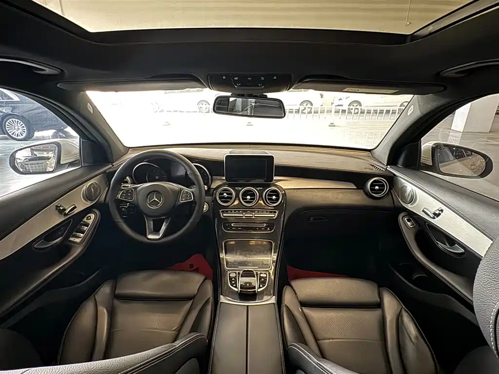 Mercedes-Benz GLC 2018 GLC 200 4MATIC фото 13