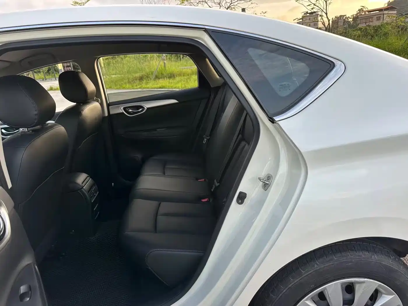 Nissan SYLPHY, миниатюра 9