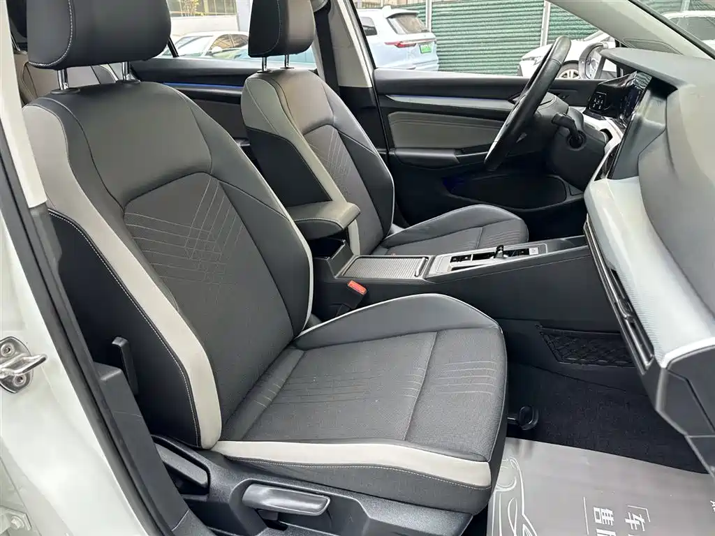 Volkswagen Golf 2021 280TSI DSG Pro фото 20