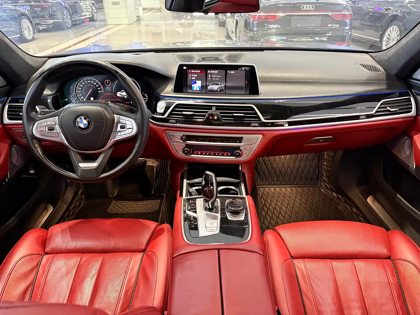 BMW 7 Series 2018 740Li xDrive Premium Type Excellence Package фото 12