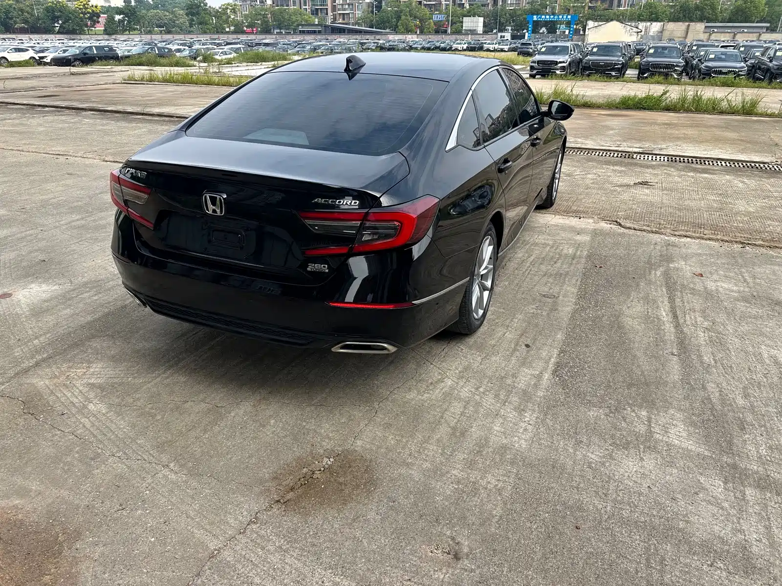 Photo 6 - Honda Accord